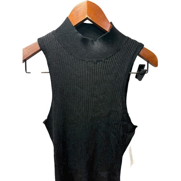 Macy’s on .34Th st Women’s Sweater Cut Shoulder Size L NEW # H795 - Picture 2 of 9